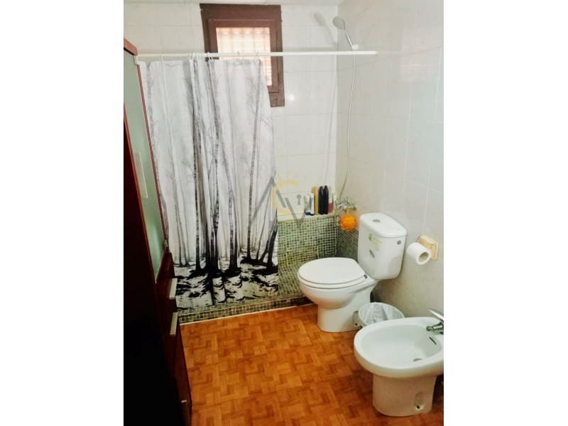 4 soveværelse Finca/Landehus til salg i Novelda med swimmingpool - € 150.000 (Ref: 9502468)