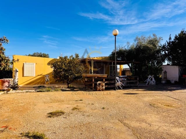 4 soveværelse Finca/Landehus til salg i Novelda med swimmingpool - € 150.000 (Ref: 9502468)