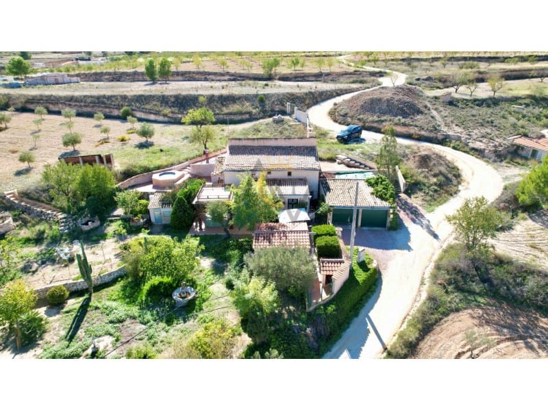 5 bedroom Villa for sale in La Romana - € 269,995 (Ref: 9504701)