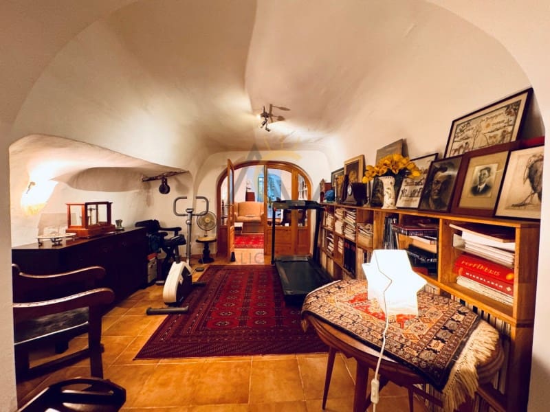 5 bedroom Villa for sale in La Romana - € 269,995 (Ref: 9504701)