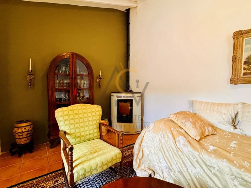 5 bedroom Villa for sale in La Romana - € 269,995 (Ref: 9504701)