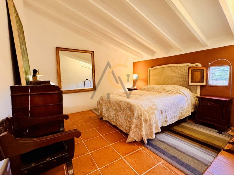 5 bedroom Villa for sale in La Romana - € 269,995 (Ref: 9504701)