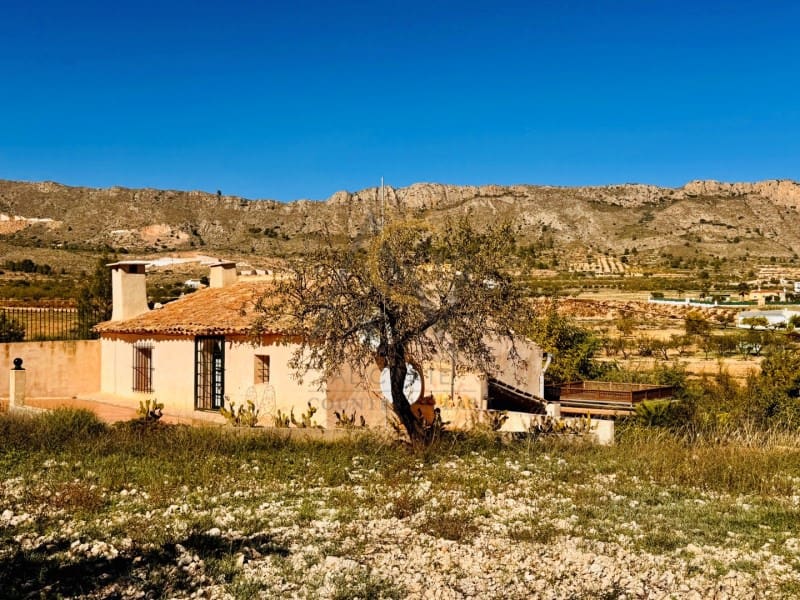 5 bedroom Villa for sale in La Romana - € 269,995 (Ref: 9504701)