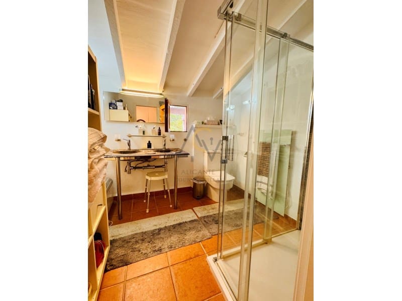 5 bedroom Villa for sale in La Romana - € 269,995 (Ref: 9504701)