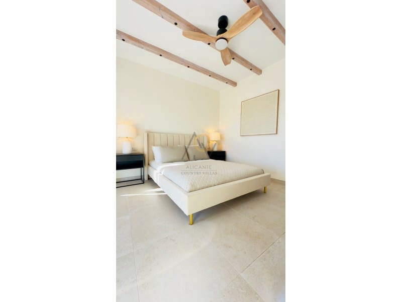 Chalet de 3 habitaciones en Monóvar / Monóver en venta con piscina - 419.000 € (Ref: 9524677)