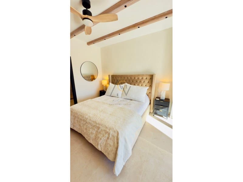 Chalet de 3 habitaciones en Monóvar / Monóver en venta con piscina - 419.000 € (Ref: 9524677)