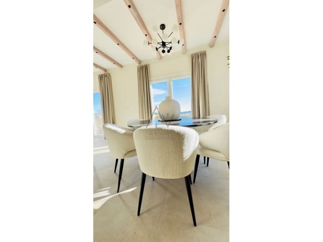 Chalet de 3 habitaciones en Monóvar / Monóver en venta con piscina - 419.000 € (Ref: 9524677)