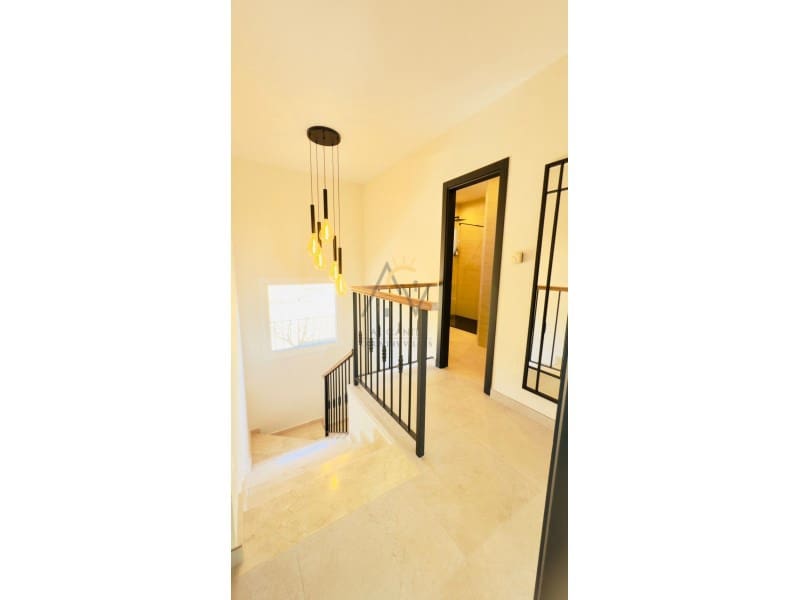 Chalet de 3 habitaciones en Monóvar / Monóver en venta con piscina - 419.000 € (Ref: 9524677)