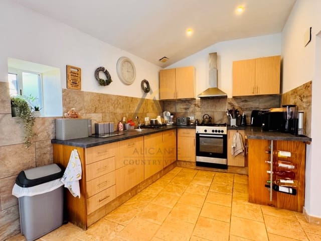 3 makuuhuone Maalaistalo myytävänä paikassa La Romana - 149 995 € (Ref: 9524678)