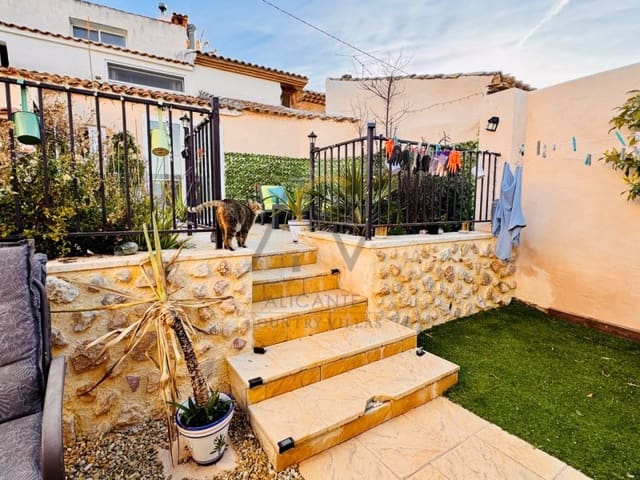 3 bedroom Finca/Country House for sale in La Romana - € 134,995 (Ref: 9524678)
