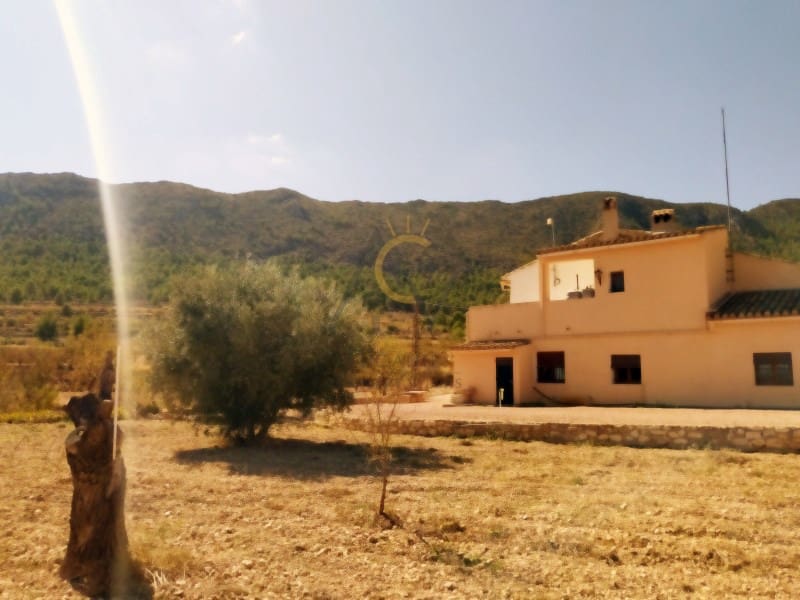 5 makuuhuone Huvila myytävänä paikassa La Romana mukana 
autotalli - 269 990 € (Ref: 9555983)