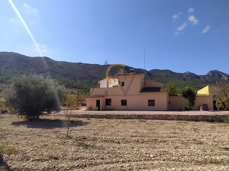 5 makuuhuone Huvila myytävänä paikassa La Romana mukana 
autotalli - 269 990 € (Ref: 9555983)