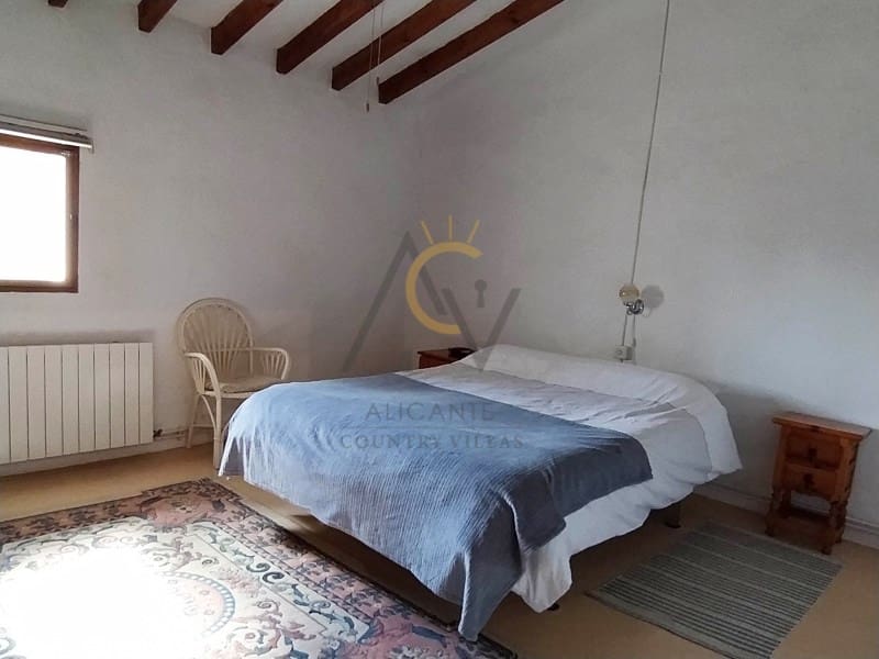 5 makuuhuone Huvila myytävänä paikassa La Romana mukana 
autotalli - 269 990 € (Ref: 9555983)