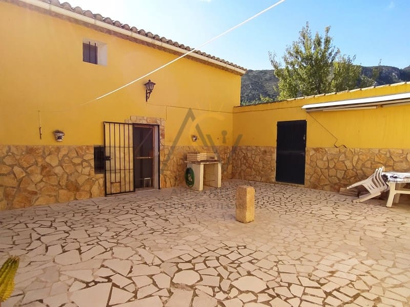 5 makuuhuone Huvila myytävänä paikassa La Romana mukana 
autotalli - 269 990 € (Ref: 9555983)