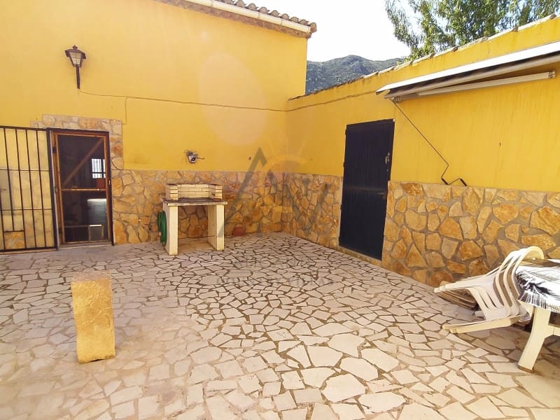 5 makuuhuone Huvila myytävänä paikassa La Romana mukana 
autotalli - 269 990 € (Ref: 9555983)