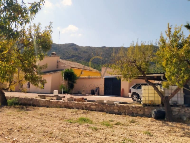 5 makuuhuone Huvila myytävänä paikassa La Romana mukana 
autotalli - 269 990 € (Ref: 9555983)