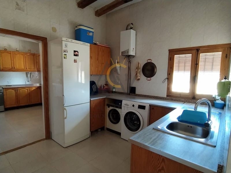 5 makuuhuone Huvila myytävänä paikassa La Romana mukana 
autotalli - 269 990 € (Ref: 9555983)