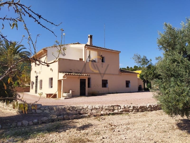 5 makuuhuone Huvila myytävänä paikassa La Romana mukana 
autotalli - 269 990 € (Ref: 9555983)