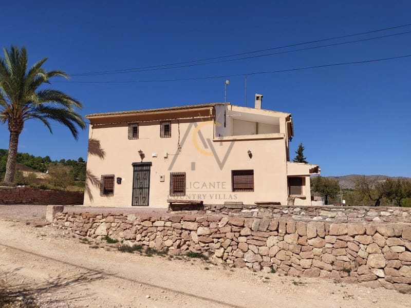 5 makuuhuone Huvila myytävänä paikassa La Romana mukana 
autotalli - 269 990 € (Ref: 9555983)