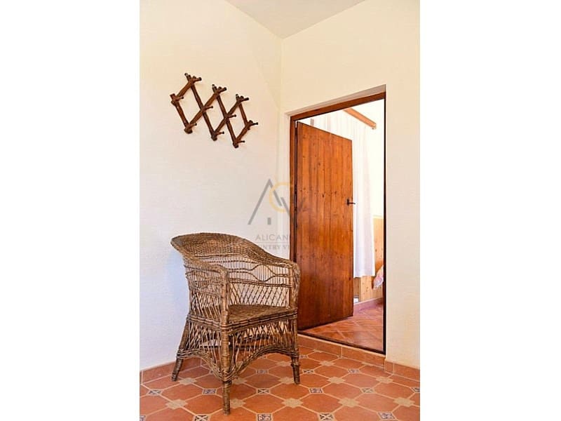 4 sypialnia Finka/Dom wiejski na sprzedaż w Pinoso - 195 000 € (Ref: 9561934)