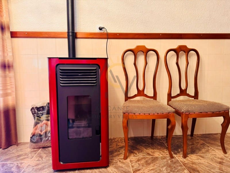 5 bedroom Townhouse for sale in Chinorlet / Xinorlet - € 159,995 (Ref: 9591412)