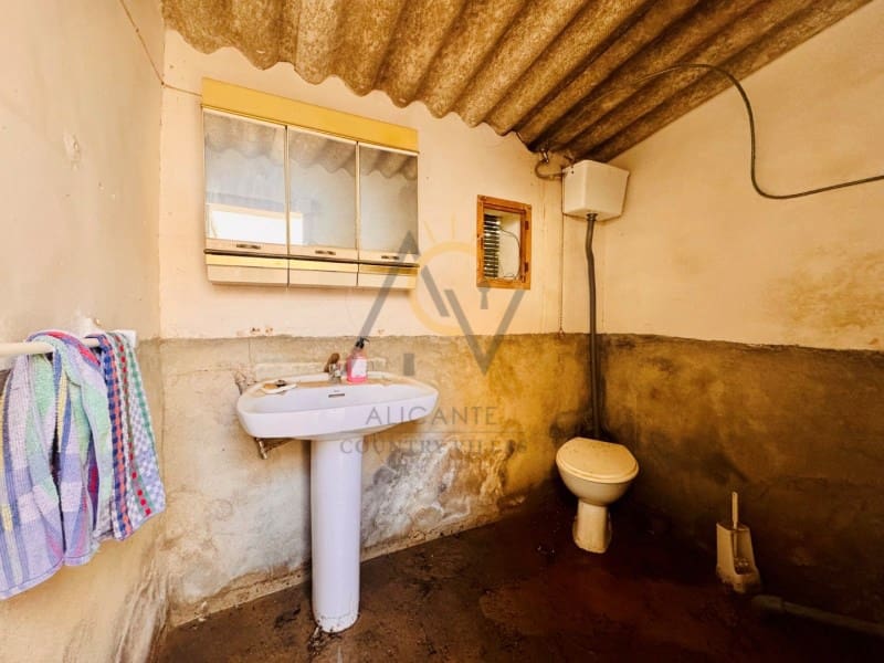 5 bedroom Townhouse for sale in Chinorlet / Xinorlet - € 159,995 (Ref: 9591412)