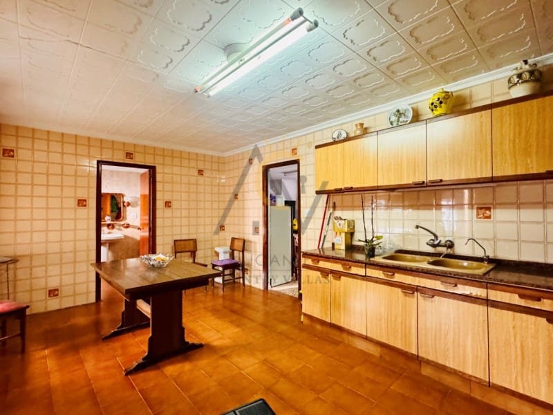 5 bedroom Townhouse for sale in Chinorlet / Xinorlet - € 159,995 (Ref: 9591412)