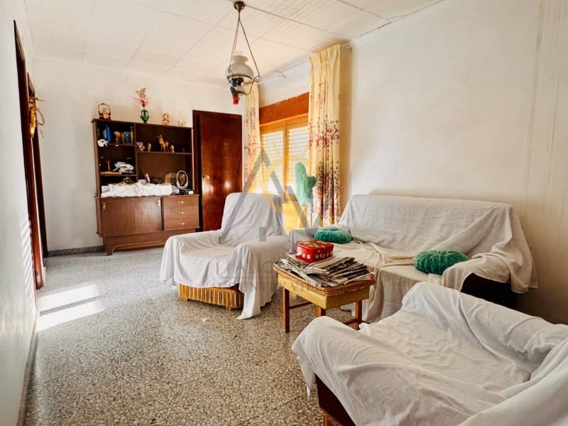 5 bedroom Townhouse for sale in Chinorlet / Xinorlet - € 159,995 (Ref: 9591412)