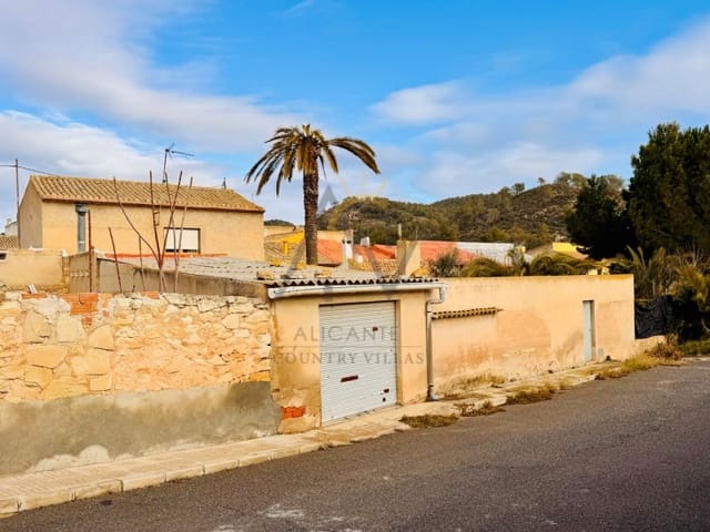 5 bedroom Townhouse for sale in Chinorlet / Xinorlet, Monóvar / Monóver - € 159,995 (Ref: 9591412)