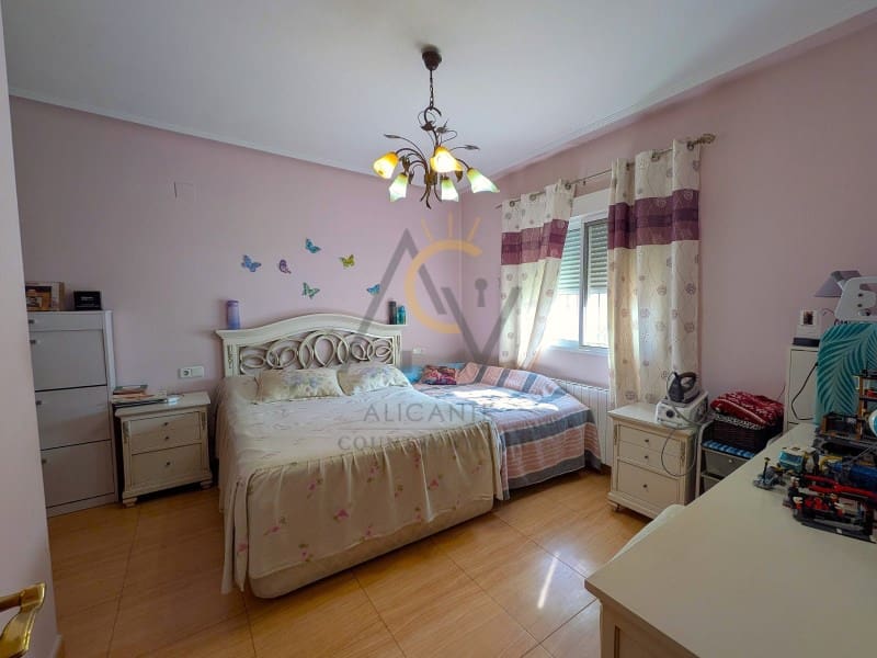 3 makuuhuone Huvila myytävänä paikassa Hondon de los Frailes - 179 500 € (Ref: 9627692)