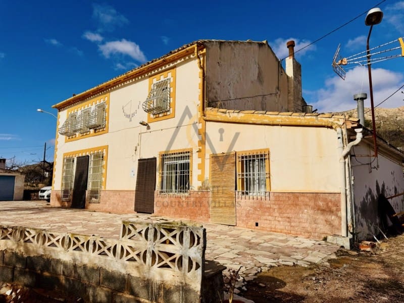 4 slaapkamer Villa te koop in La Romana met garage - € 230.000 (Ref: 9674094)