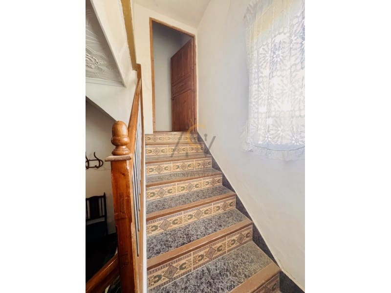 4 slaapkamer Villa te koop in La Romana met garage - € 230.000 (Ref: 9674094)