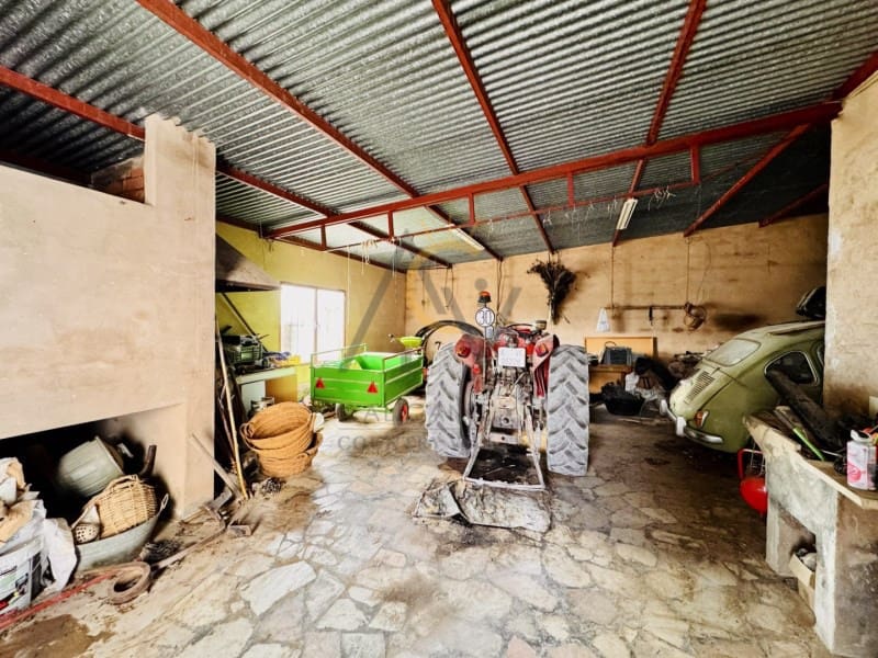 4 slaapkamer Villa te koop in La Romana met garage - € 230.000 (Ref: 9674094)