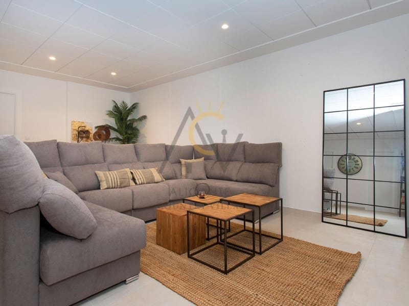 3 bedroom Villa for sale in Hondon de las Nieves with pool - € 357,500 (Ref: 9721566)