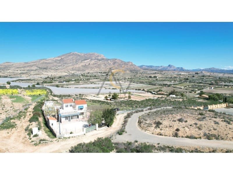 4 soveværelse Villa til salg i Monforte del Cid med swimmingpool - € 330.000 (Ref: 9726755)