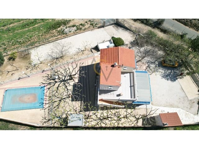 4 soveværelse Villa til salg i Monforte del Cid med swimmingpool - € 330.000 (Ref: 9726755)