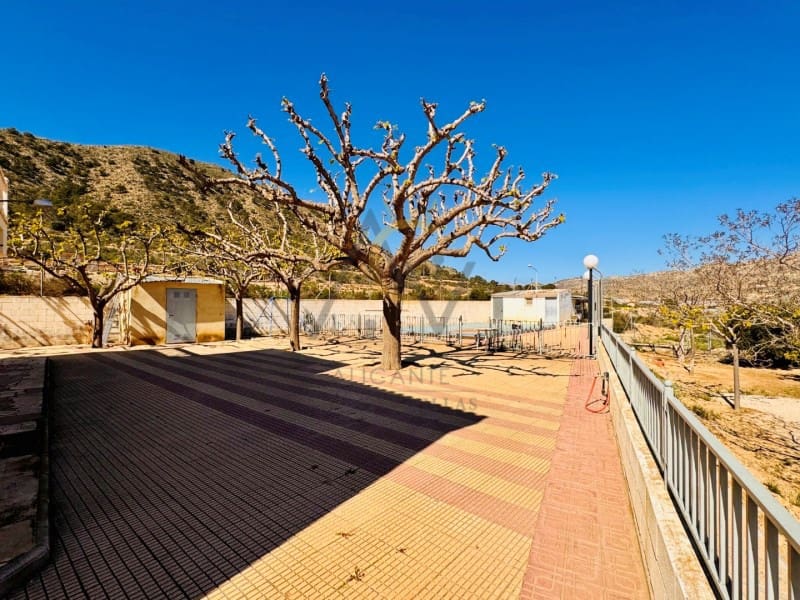 4 soveværelse Villa til salg i Monforte del Cid med swimmingpool - € 330.000 (Ref: 9726755)