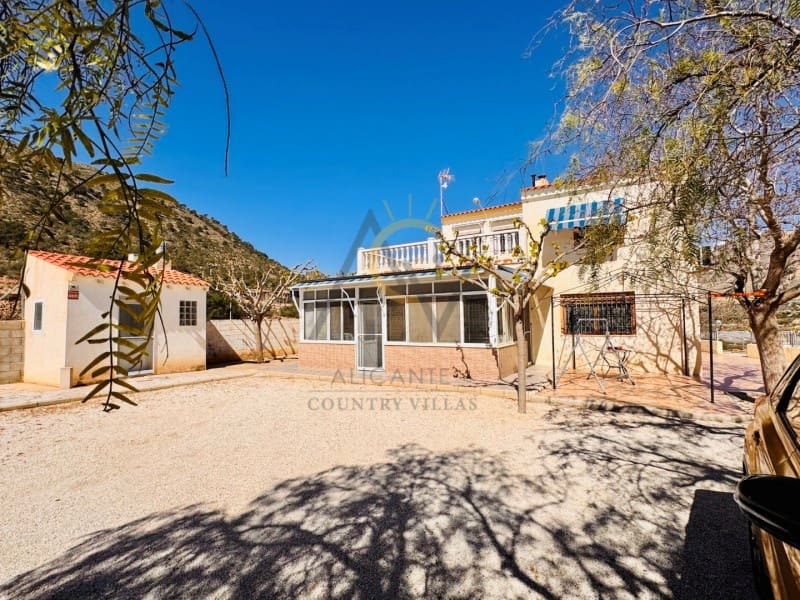 4 soveværelse Villa til salg i Monforte del Cid med swimmingpool - € 330.000 (Ref: 9726755)