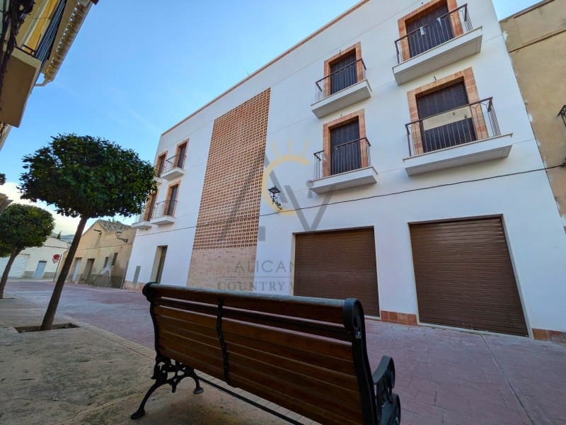 1 quarto Apartamento para venda em Hondon de las Nieves com garagem - 175 000 € (Ref: 9738467)