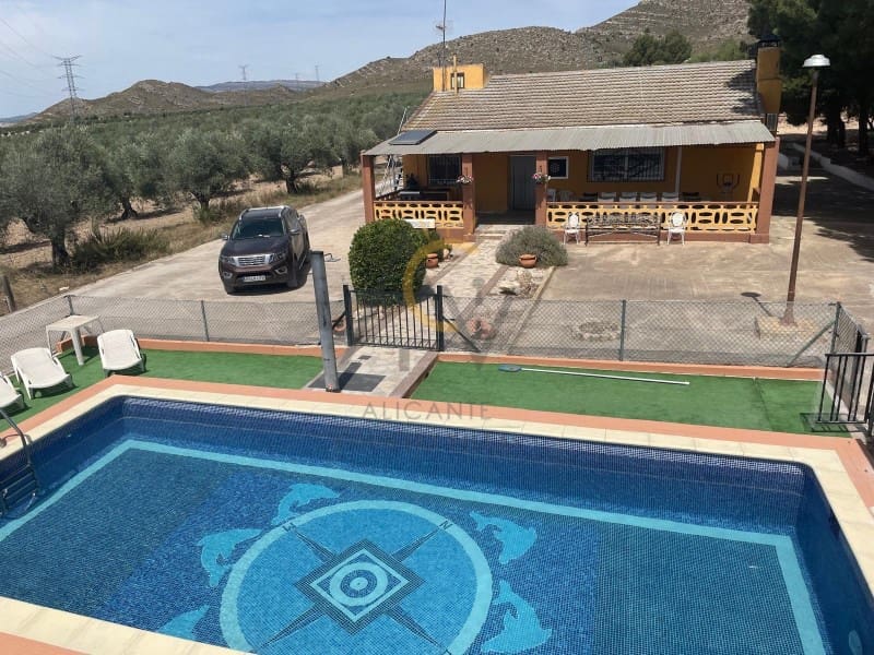 6 makuuhuone Maalaistalo myytävänä paikassa Villena mukana uima-altaan 
autotalli - 299 000 € (Ref: 9784996)