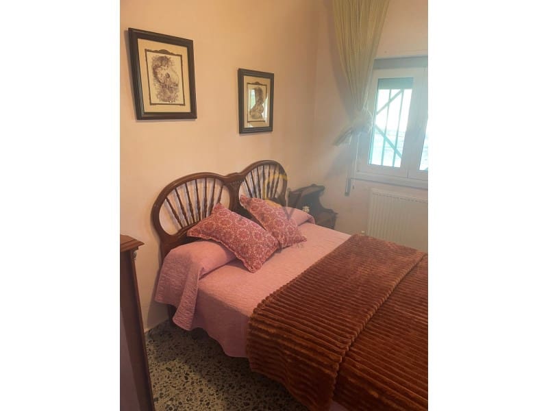 6 makuuhuone Maalaistalo myytävänä paikassa Villena mukana uima-altaan 
autotalli - 299 000 € (Ref: 9784996)