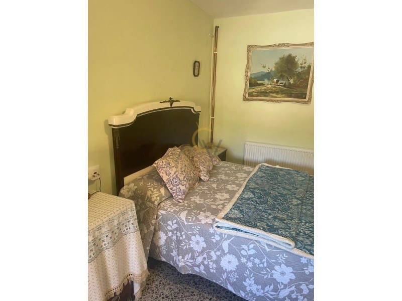 6 makuuhuone Maalaistalo myytävänä paikassa Villena mukana uima-altaan 
autotalli - 299 000 € (Ref: 9784996)