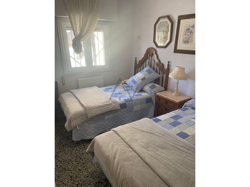 6 makuuhuone Maalaistalo myytävänä paikassa Villena mukana uima-altaan 
autotalli - 299 000 € (Ref: 9784996)