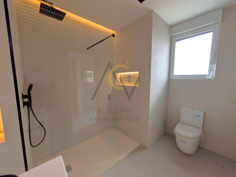 Chalet de 3 habitaciones en Macisvenda en venta con piscina garaje - 439.995 € (Ref: 9788322)