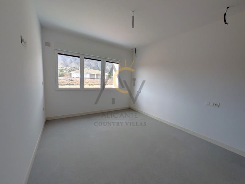 Chalet de 3 habitaciones en Macisvenda en venta con piscina garaje - 439.995 € (Ref: 9788322)