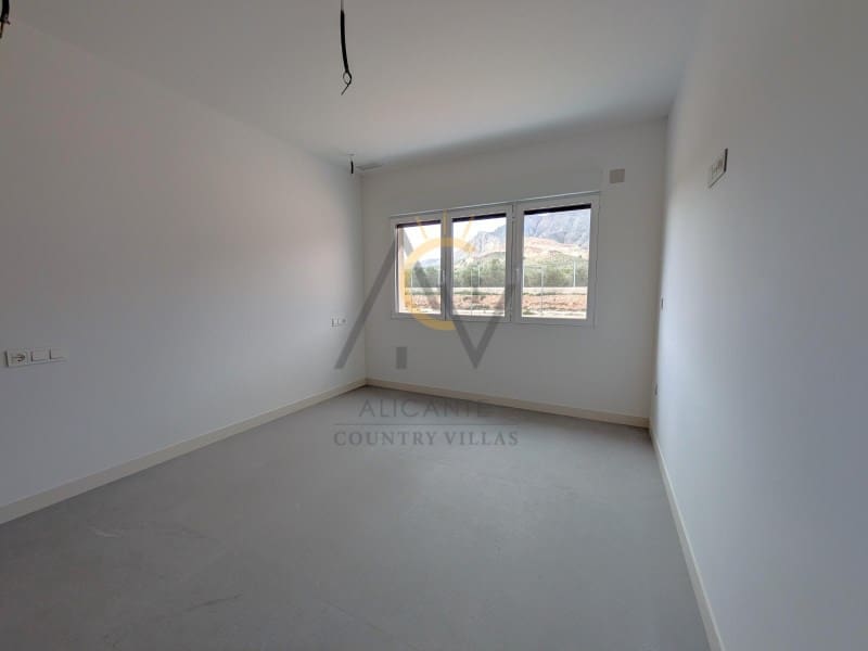 Chalet de 3 habitaciones en Macisvenda en venta con piscina garaje - 439.995 € (Ref: 9788322)