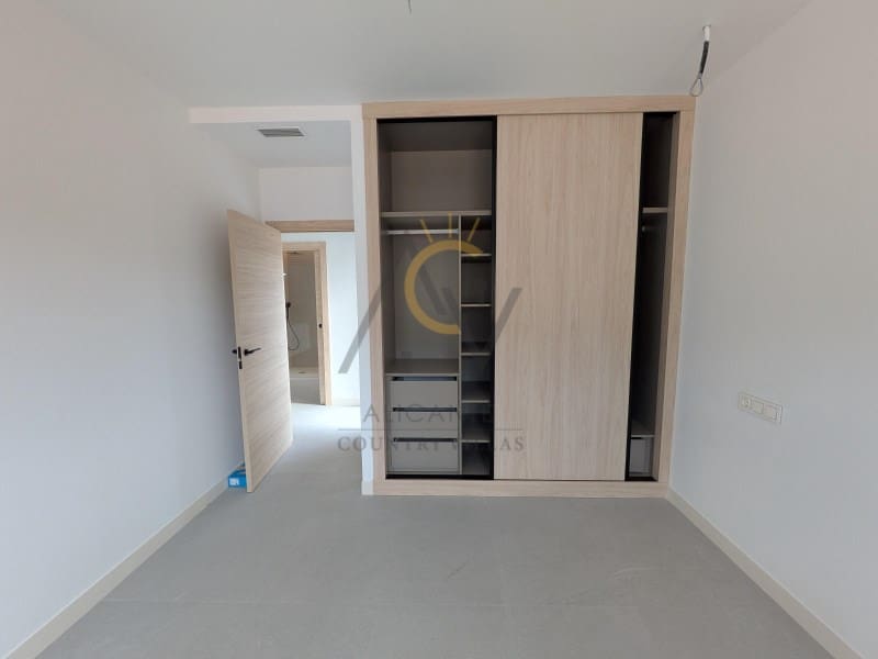 Chalet de 3 habitaciones en Macisvenda en venta con piscina garaje - 439.995 € (Ref: 9788322)