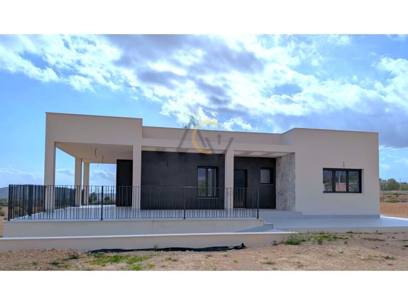 Chalet de 3 habitaciones en Macisvenda en venta con piscina garaje - 439.995 € (Ref: 9788322)