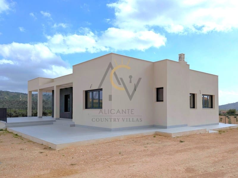 Chalet de 3 habitaciones en Macisvenda en venta con piscina garaje - 439.995 € (Ref: 9788322)