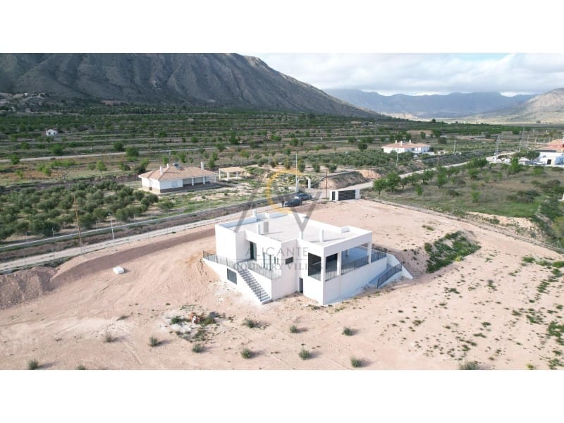 Chalet de 3 habitaciones en Macisvenda en venta con piscina garaje - 439.995 € (Ref: 9788322)